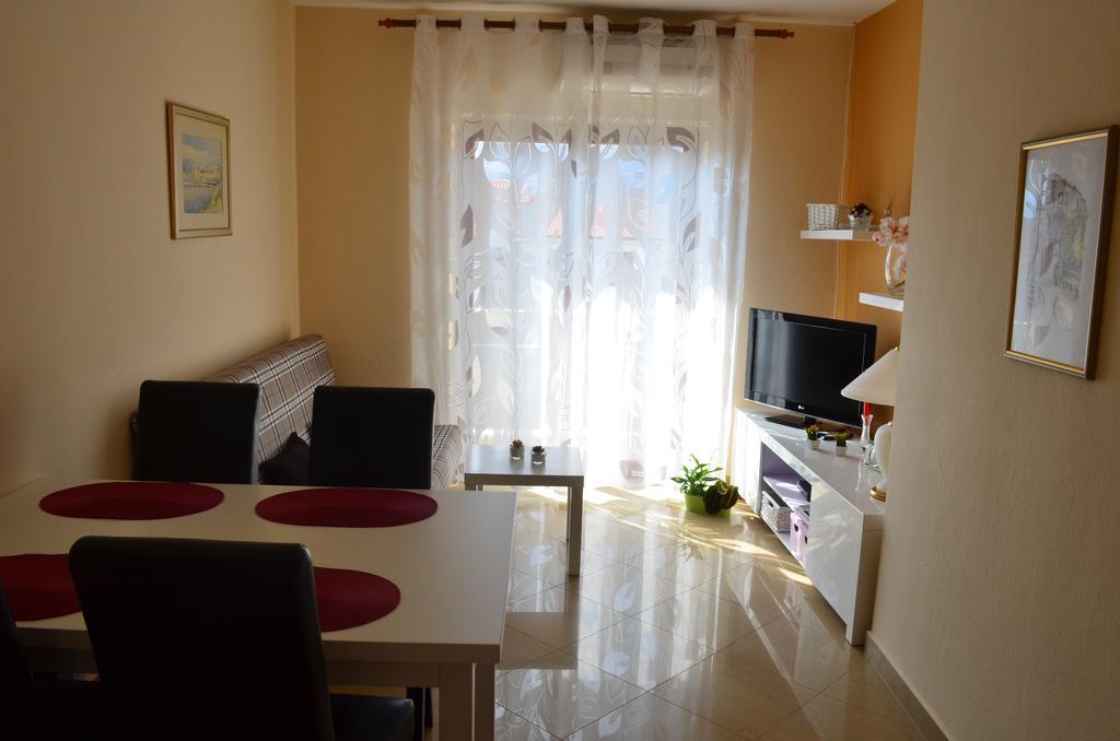 Apartments Mihalic Baska  Exterior photo